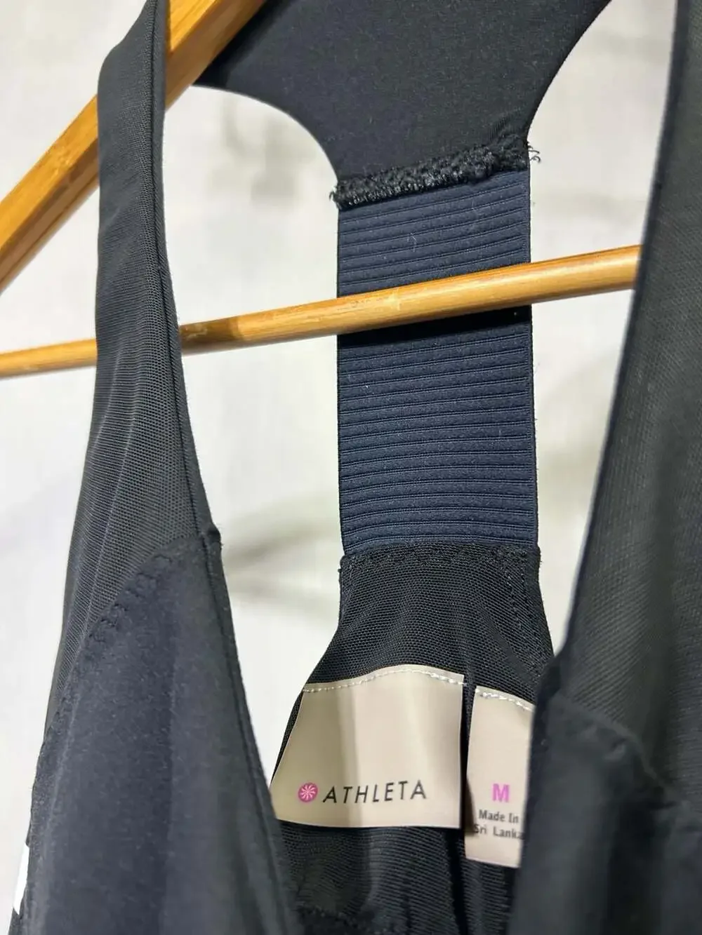 Athleta Striped Racerback Tank Top with Built-in Bra & Back Pockets Size M - Picture 3 of 6